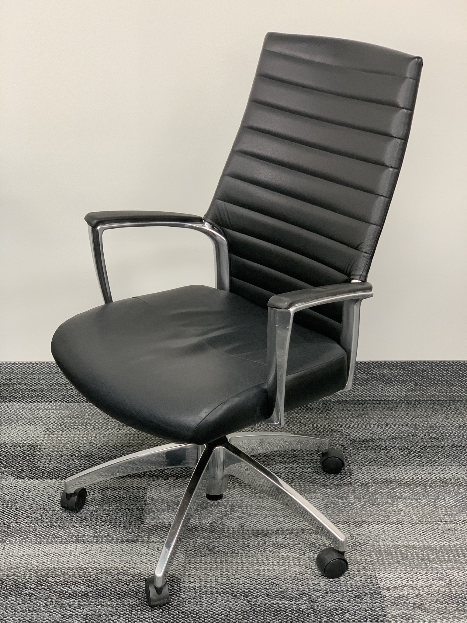 Global Accord High Back in Black Leather