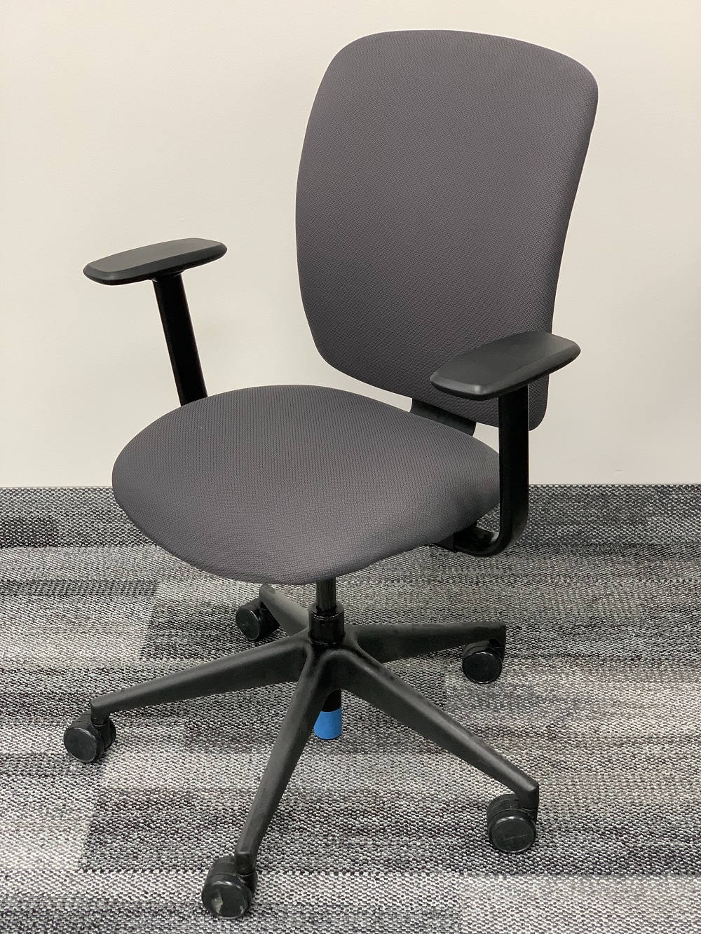 Steelcase Jack in Graphite