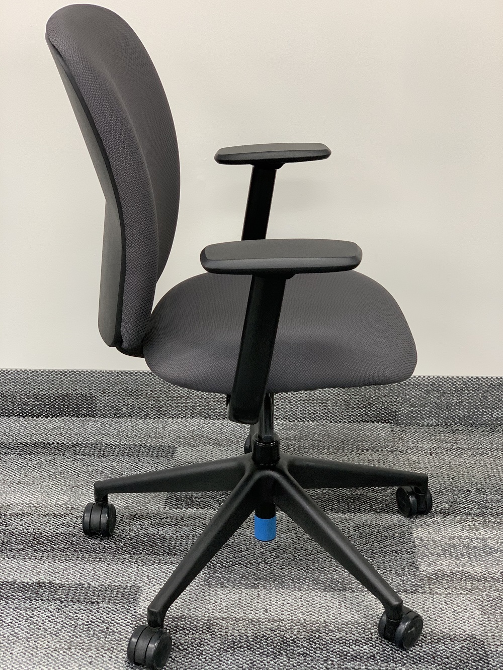 Steelcase Jack in Graphite